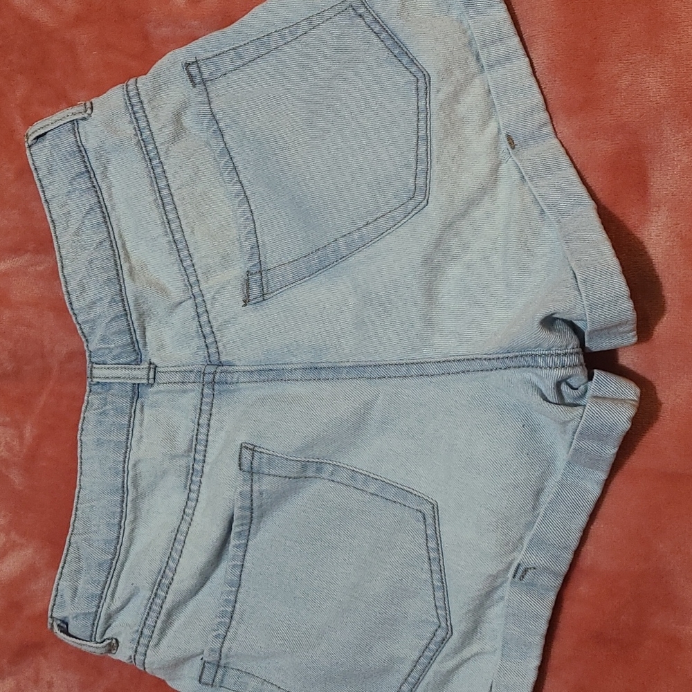 Cute Pair Of Shorts - Picture 2 of 5